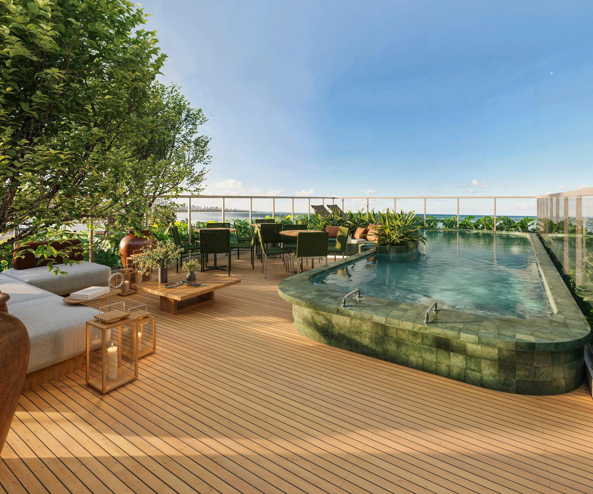 Deck da piscina do Soleil voltado para o nascente, de frente para o mar